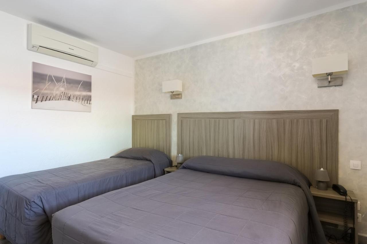 Hotel Les Palmiers En Camargue Сент-Мари-де-ла-Мер Экстерьер фото