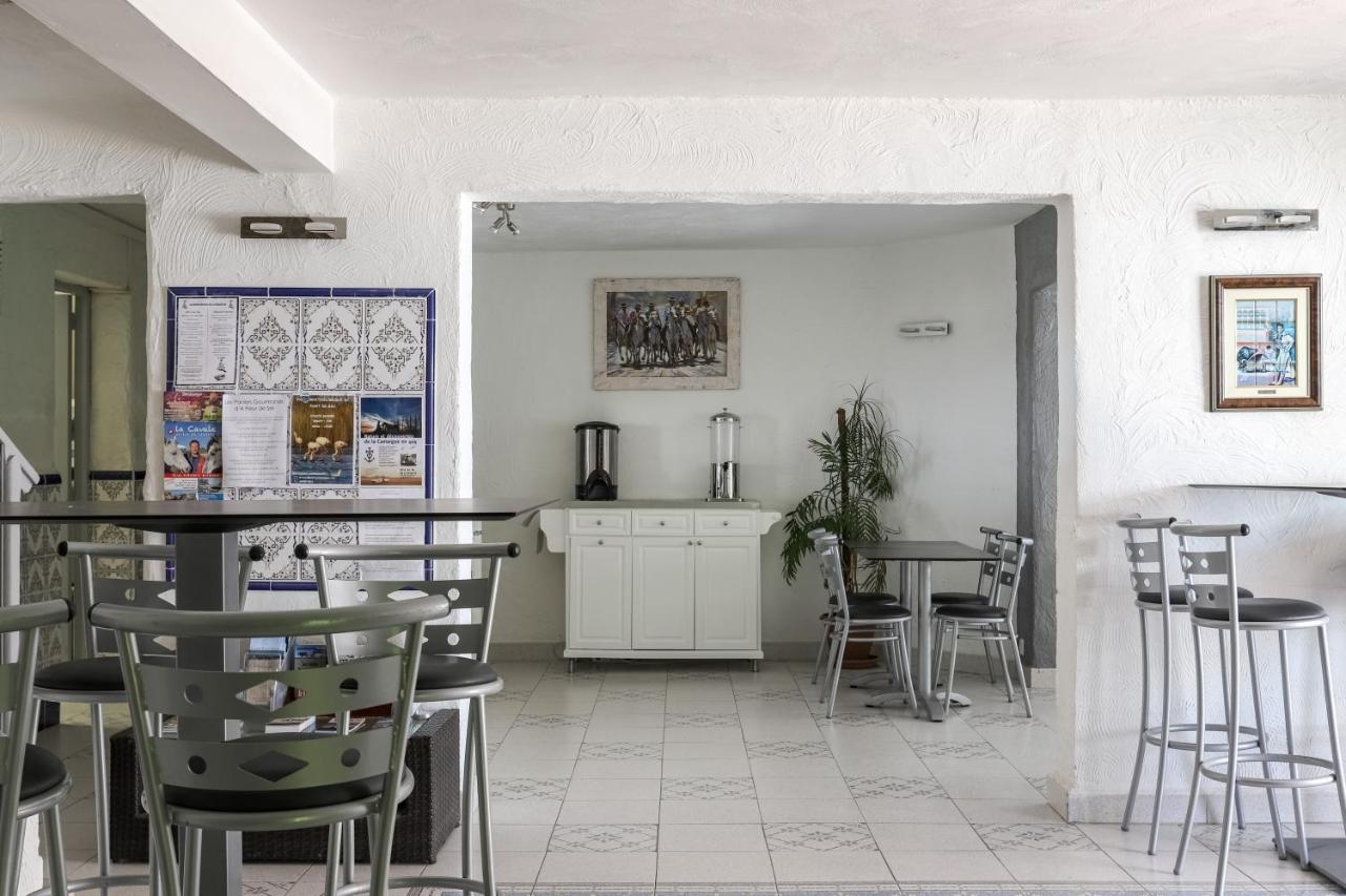 Hotel Les Palmiers En Camargue Сент-Мари-де-ла-Мер Экстерьер фото