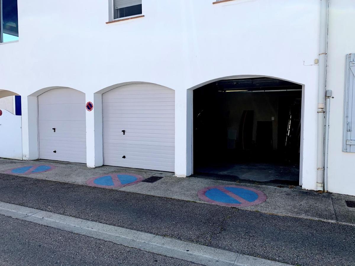 Hotel Les Palmiers En Camargue Сент-Мари-де-ла-Мер Экстерьер фото