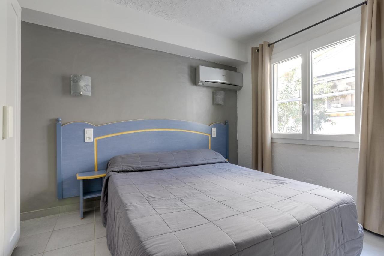 Hotel Les Palmiers En Camargue Сент-Мари-де-ла-Мер Экстерьер фото